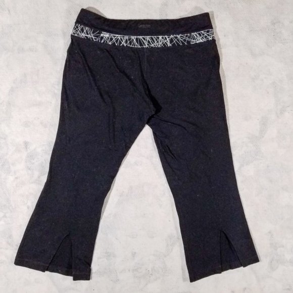 Calvin Klein Performance Black Capris Pants - Picture 3 of 8